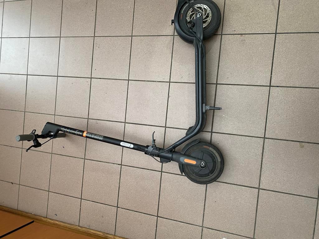 Ninebot KickScooter F20A, Ophalen, Zo goed als nieuw, Elektrische step (E-scooter)