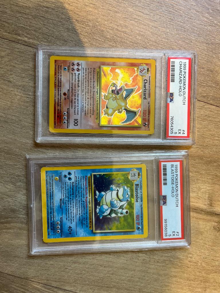 Base set Charizard en Blastoise te koop!, Ophalen of Verzenden, Zo goed als nieuw, Meerdere kaarten