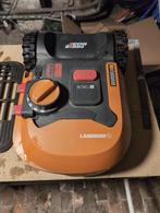 Landroid Worx met garage, met draad en extra accessoires, 20 à 25 cm, Worx, Enlèvement, Utilisé