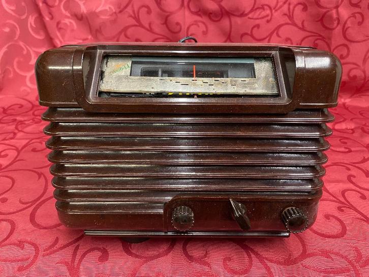 Bakelieten radio, Antiek en Kunst, Antiek | Tv's en Audio, Ophalen of Verzenden