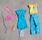 Ensemble de vêtements #2 pour poupées genre Barbie (...), Enfants & Bébés, Enlèvement ou Envoi, Comme neuf, Barbie