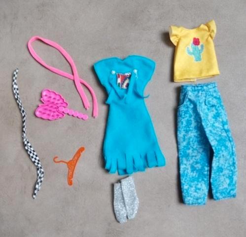 Ensemble de vêtements #2 pour poupées genre Barbie (...), Enfants & Bébés, Jouets | Poupées, Comme neuf, Barbie, Enlèvement ou Envoi