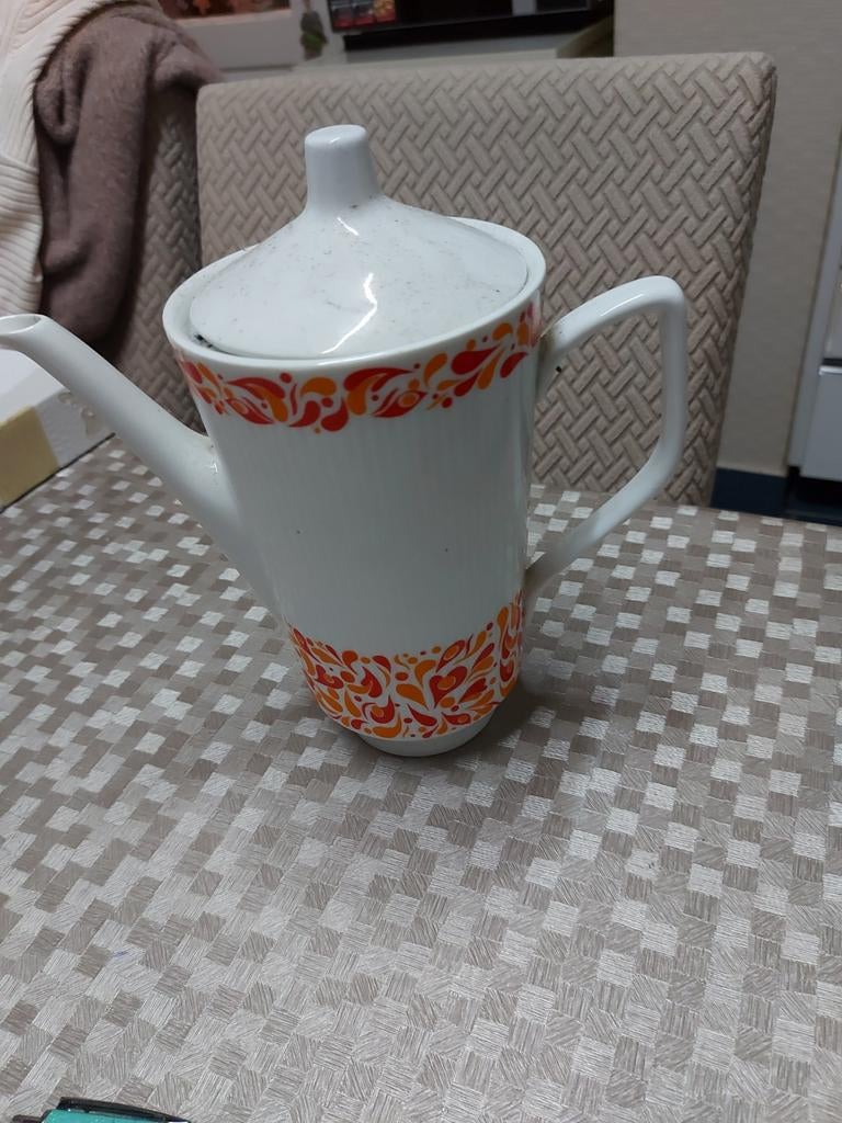 Theepot vintage, Antiek en Kunst, Antiek | Servies los, Ophalen of Verzenden