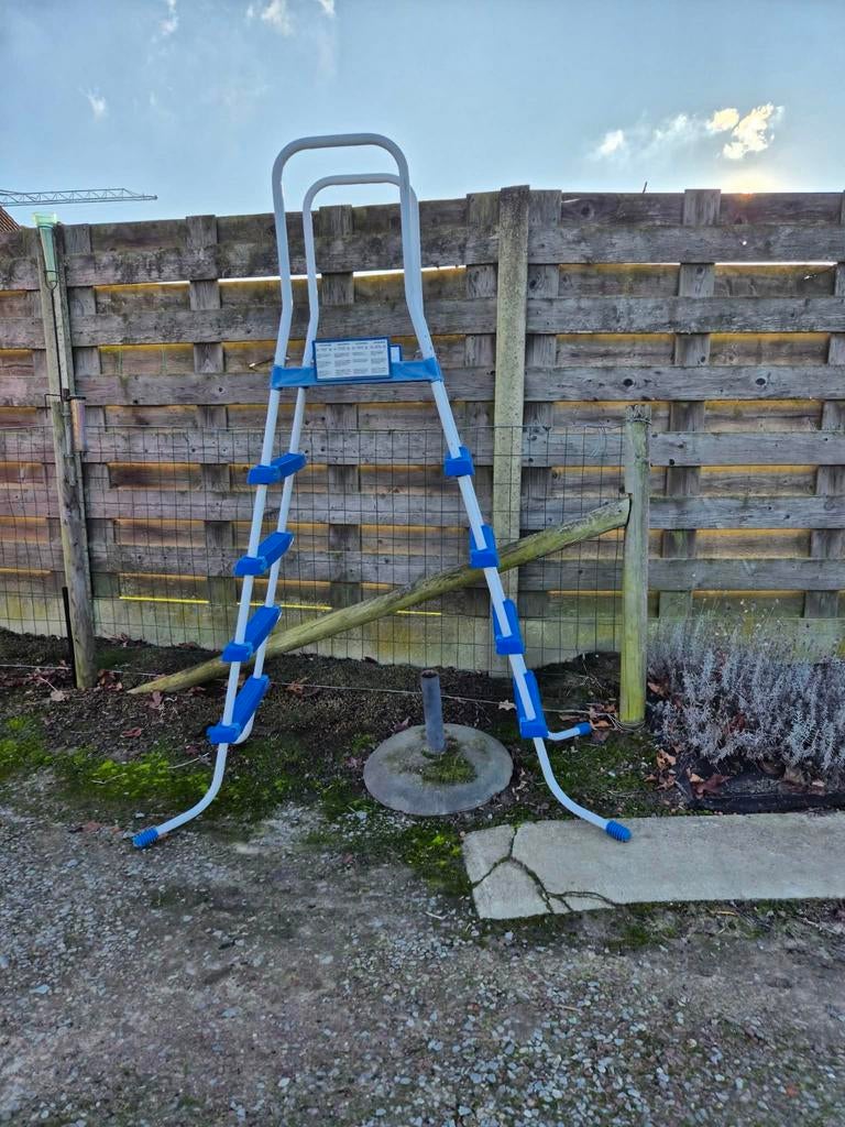 ladder voor zwembad, heel goede staat, Tuin en Terras, Ophalen, Ladder