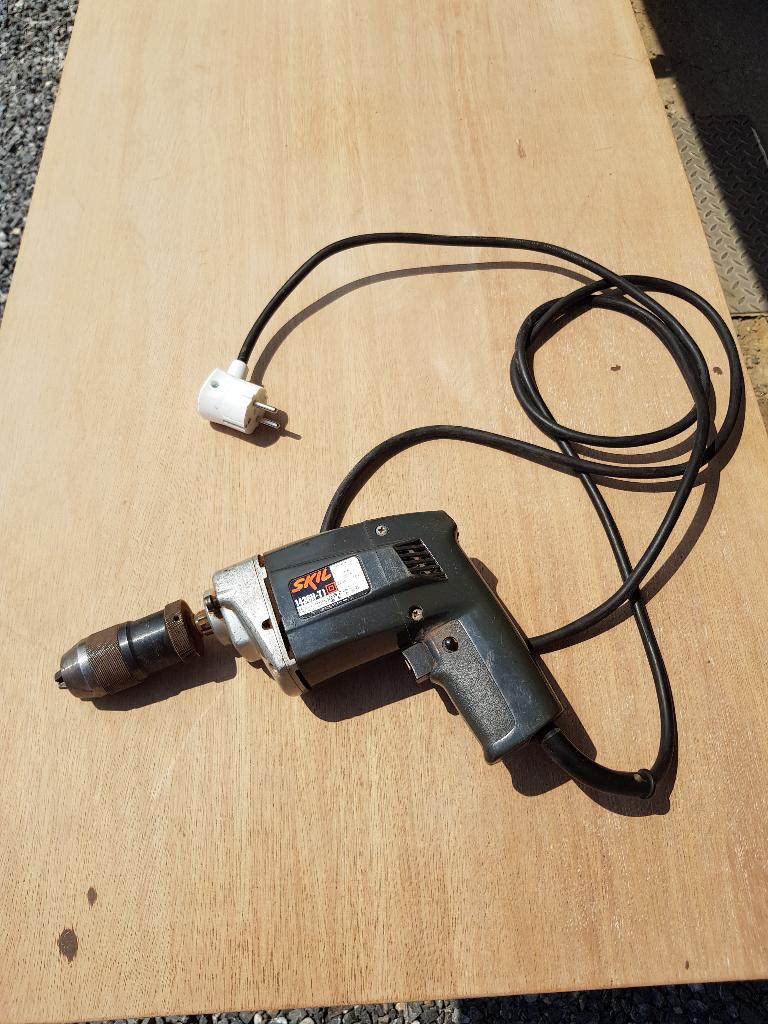 foreuse skil, Enlèvement, Utilisé, Moins de 400 watts, Perceuse