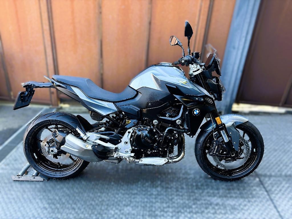 f900r abs 2022 1e eigenaar 105cc bar 1.2.3 en jhbmoto, 2 cilinders, Nieuw, Motorrijbewijs A, Bedrijf