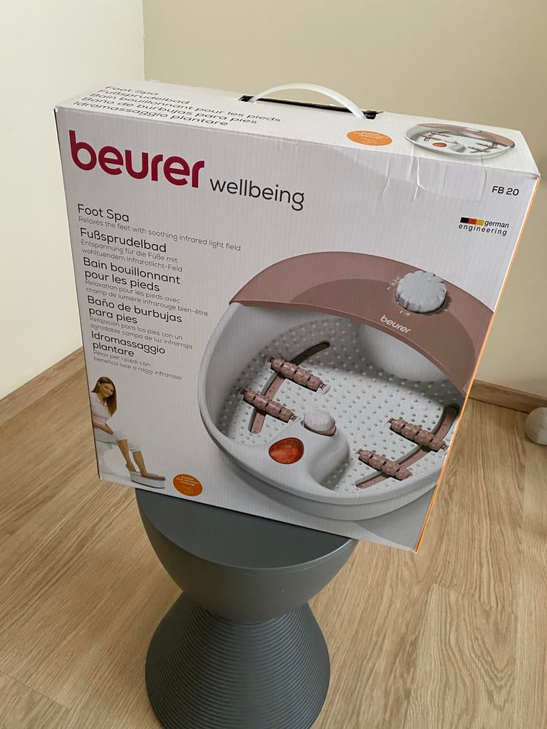 Bain de pieds avec fonction de massage, Enlèvement, Comme neuf, Soin des mains et des pieds