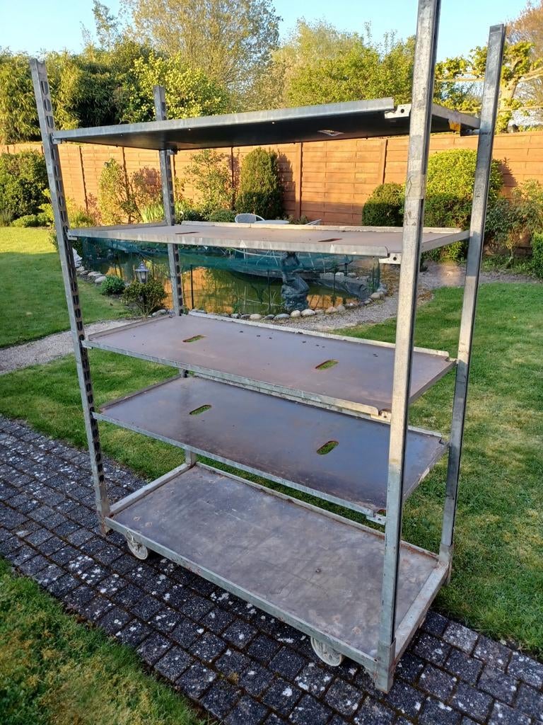 Panier à fleurs, Enlèvement