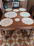 Prachtige Set Vintage Handgehaakte Kleedjes / Doilies – 8-de, Antiek en Kunst, Ophalen