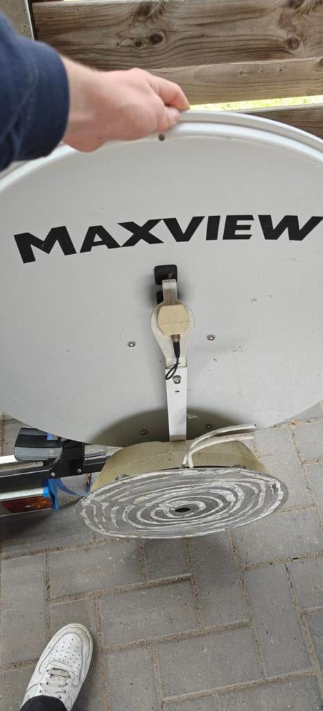 Maxview sateliet schotel  met media/tv voor camper/carava, Ophalen