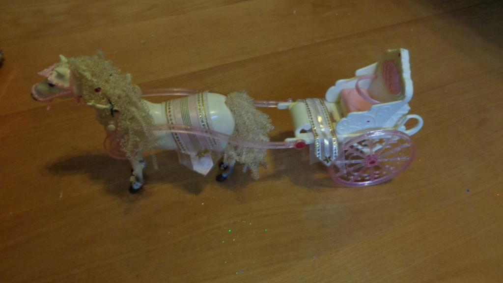 Paard met koets van barbie, Ophalen, Gebruikt, Barbie