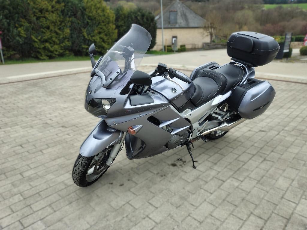 yamaha fjr 1300, Motos, Motos | Yamaha, Particulier, Tourisme, plus de 35 kW, 4 cylindres, ABS, Transmission par cardan, Poignées chauffantes