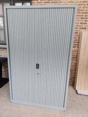 Roldeurkasten beschikbaar voor biedingen
