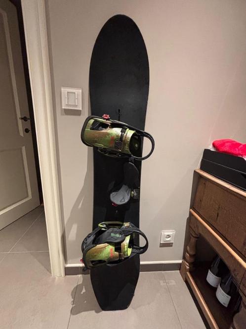 Burton snowboard, Sport en Fitness, Snowboarden, Zo goed als nieuw, Board, Ophalen