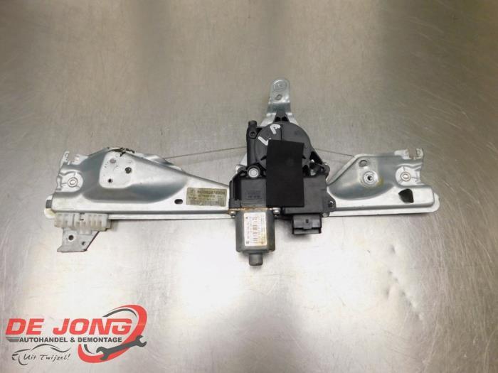 Ruitmechaniek 4Deurs links-achter van een Peugeot 308, Auto-onderdelen, Ruiten en Toebehoren, Peugeot, Gebruikt, 3 maanden garantie