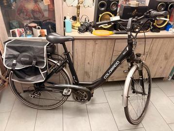 E bike in nieuwstaat. Weg wegens dubbel gebruik beschikbaar voor biedingen
