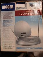 Tv radio antenne versterker, Audio, Tv en Foto, Ophalen of Verzenden, Zo goed als nieuw