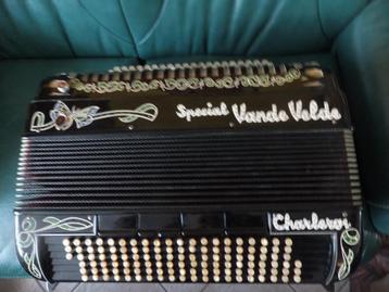 accordeon de marque italienne, Musique & Instruments, Accordéons, Enlèvement ou Envoi, Utilisé