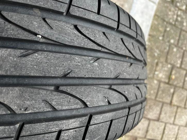 2 pneus Bridgestone 235 45 19, Autos : Pièces & Accessoires, Pneus & Jantes, Pneu(s), Pneus été, 19 pouces, 235 mm, Véhicule de tourisme