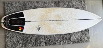 Olaian 900 shortboard 5'10, 30L beschikbaar voor biedingen