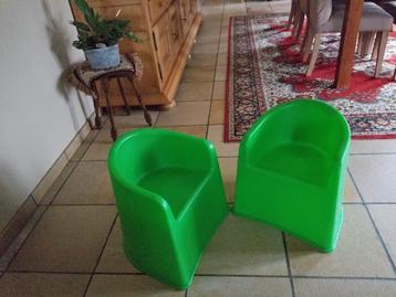 Kindermeubels beschikbaar voor biedingen