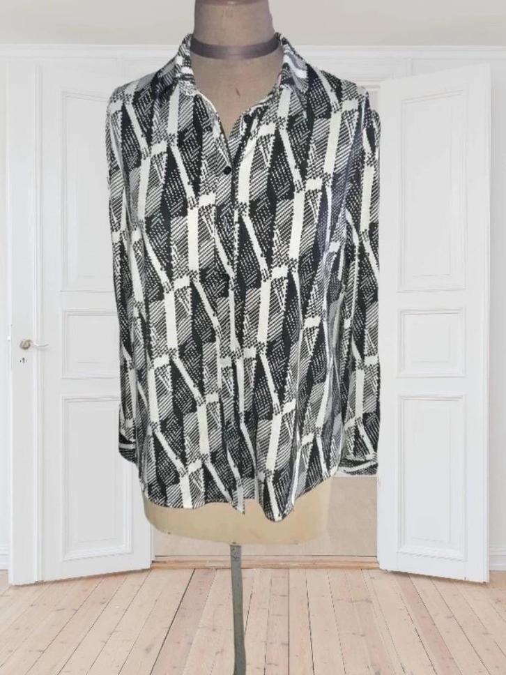Blouse K-Design xl Nieuw 65 euro, Kleding | Dames, Blouses en Tunieken, Nieuw, Maat 46/48 (XL) of groter, Grijs, Verzenden