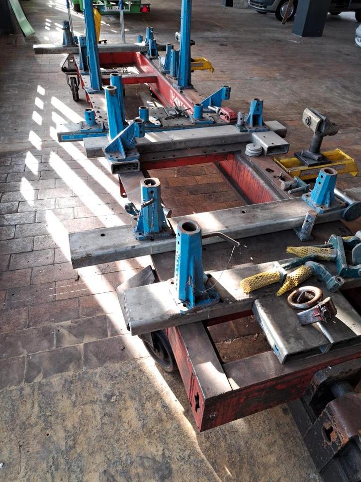 Celette richtbank met hydraulische trekarm, Auto diversen, Overige Auto diversen, Ophalen