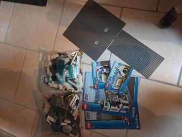 Lego city 7744 politiebureau  beschikbaar voor biedingen