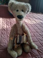 Ours ancien, Collections, Enlèvement