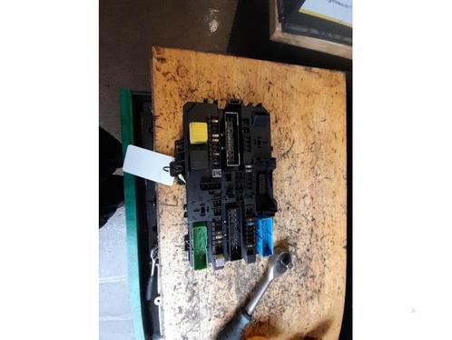 Zekeringkast van een Opel Astra, Auto-onderdelen, Elektronica en Kabels, Opel, Gebruikt, 3 maanden garantie, Ophalen of Verzenden