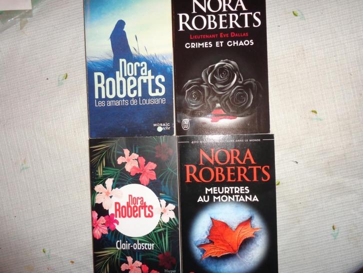 plusieurs pockets Nora Roberts, Boeken, Taal | Frans, Gelezen, Fictie, Ophalen of Verzenden