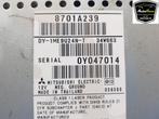 RADIO Mitsubishi Colt (Z2 / Z3) (|8701A239|8X167025|), Gebruikt, Mitsubishi