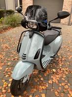 Vespa sprint custom klasse A rijdt 45km/h, Fietsen en Brommers, Scooters | Vespa, Ophalen, Zo goed als nieuw