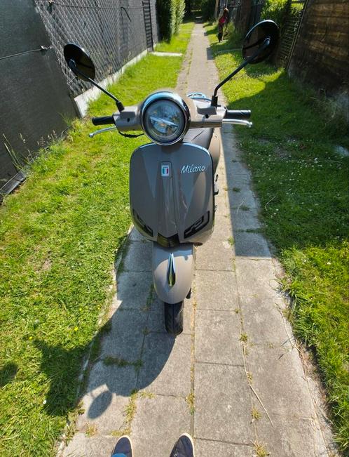 JTC Brommer kleur Beige jaar 09/2023 'Top Conditie', Fietsen en Brommers, Scooters | Overige merken, Zo goed als nieuw, Klasse A (25 km/u)