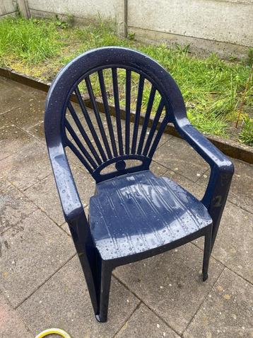 Tuin stoelen beschikbaar voor biedingen