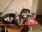 Doos allerhande keukenspullen, Huis en Inrichting, Ophalen