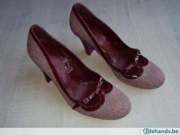 Bordeaux schoen stof + gelakt - Zara - maat 39 beschikbaar voor biedingen
