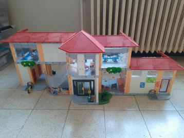 Te koop: Playmobil school + toebehoren  beschikbaar voor biedingen