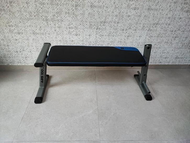 Domyos ABS 100 Fitnessbank (Goede staat!), Sport en Fitness, Fitnessmaterialen, Gebruikt, Fitnessbank, Armen, Benen, Borst, Buik