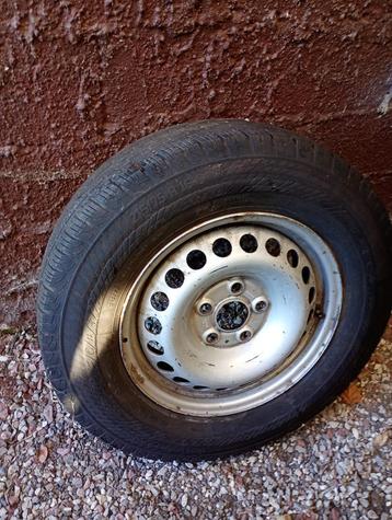 Roue de secours Crafter 215/75 R16 beschikbaar voor biedingen