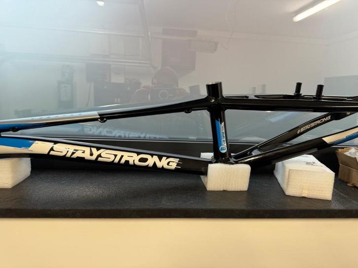 Cadre BMX staystrong V3 Pro XXL neuf, Fietsen en Brommers, Fietsen | Crossfietsen en BMX, Zo goed als nieuw, Minder dan 16 inch