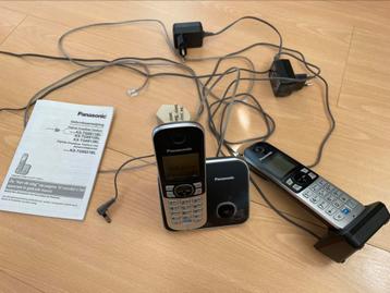 Digitale draadloze telefoons Panasonic KX-TG6811BL + handl., Telecommunicatie, Vaste telefoons | Handsets en Draadloos, Ophalen of Verzenden