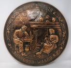 Koperen wandplaat in reliëf – "Eigen Haard is Goud Waard", Antiek en Kunst, Ophalen of Verzenden, Koper