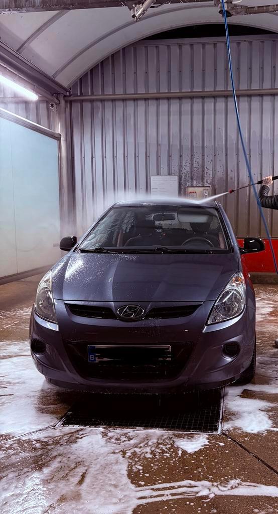 Hyundai i20 grijs in top staat, Auto's, Hyundai, Particulier, i20, Elektrische ramen, Radio, Benzine, Euro 4, Stadsauto, 5 deurs