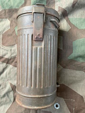 Duitse vroege M35 gasmaskerbus met personalisatie beschikbaar voor biedingen