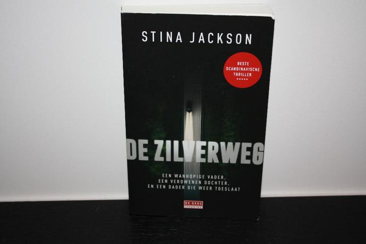 Boek: De zilverweg, Stina Jackson, Boeken, Thrillers, Zo goed als nieuw, Ophalen of Verzenden