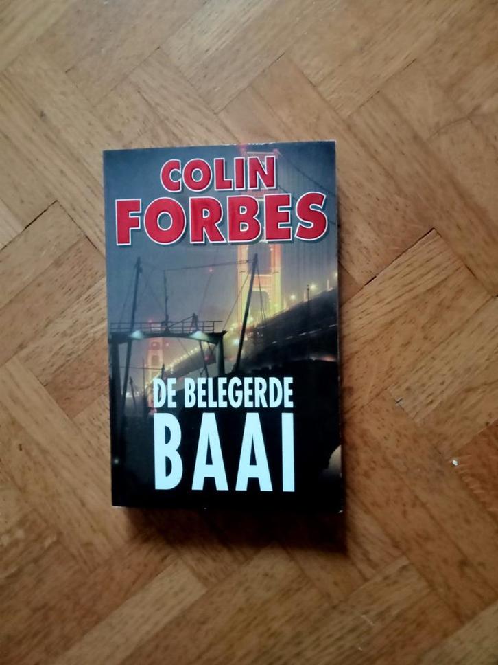 Collin Forbes: De belegerde baai, Livres, Aventure & Action, Utilisé, Enlèvement ou Envoi