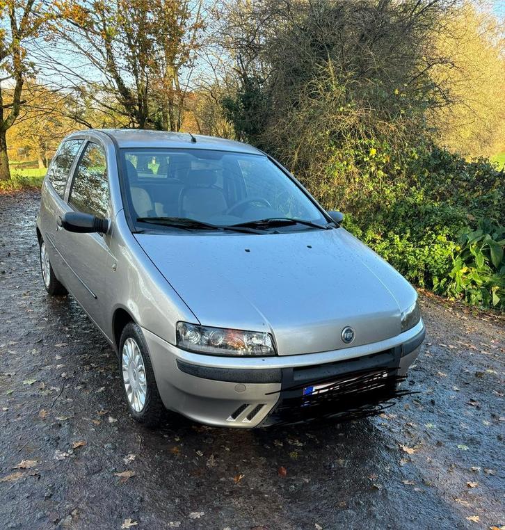 fiat punto 12i 2001-81MKM (ct car pass), Autos, Fiat, Particulier, Punto, ABS, Airbags, Air conditionné, Vitres électriques, Intérieur cuir