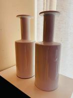 Set van 2 strakke witte keramiek vazen, Huis en Inrichting, Woonaccessoires | Vazen, Wit, Aardewerk of Porselein, Ophalen of Verzenden