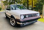 Oldtimer Vw Golf 2 Gti met airco, Auto's, Volkswagen, Voorwielaandrijving, Stof, 4 cilinders, Wit